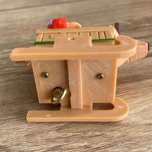 Vintage Hallmark JINGLE BELL Creepy CLOWN Gag Gift Musical Christmas Ornament - Picture 5 of 10